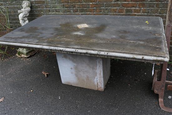 Reconsituted stone garden table & sack wheels(-)